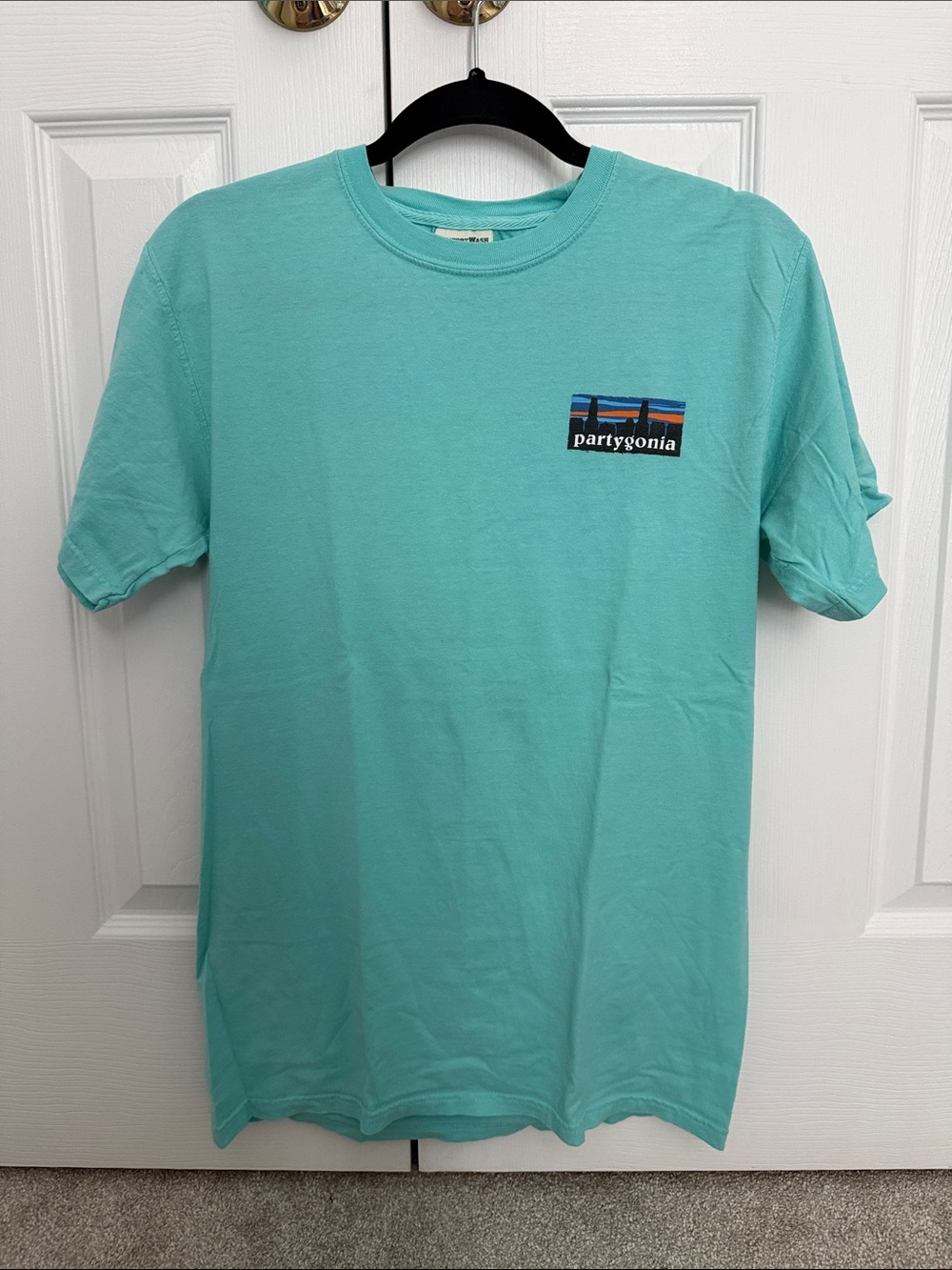 Men’s Partygonia tshirt - size small